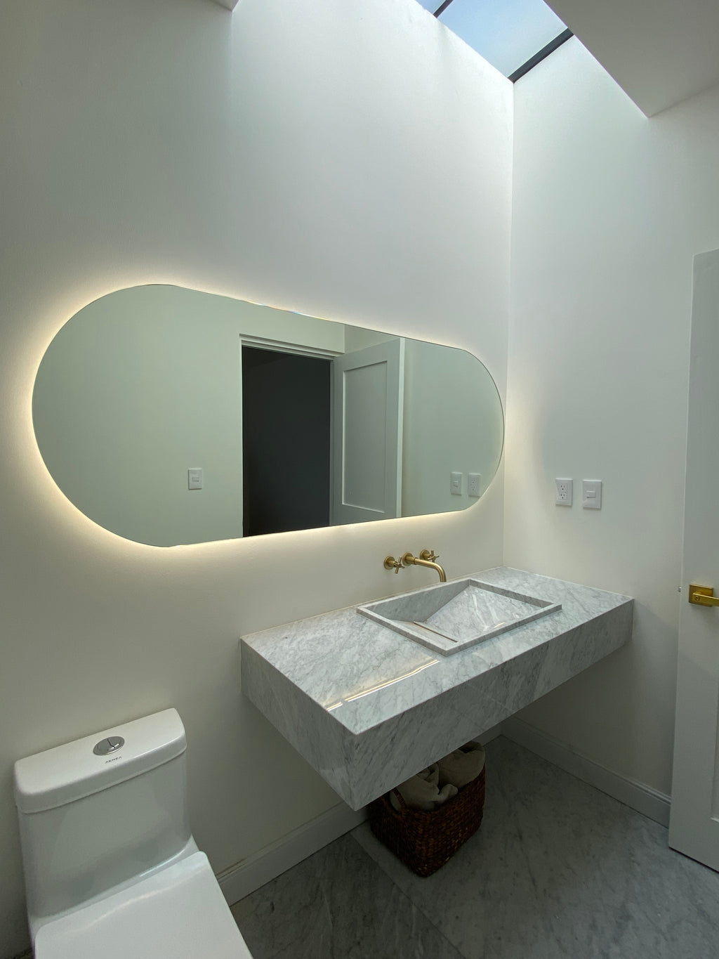 Espejo Onix J 180x70 Espejo LED Tipo Pildora con 3 Tonos de Luz