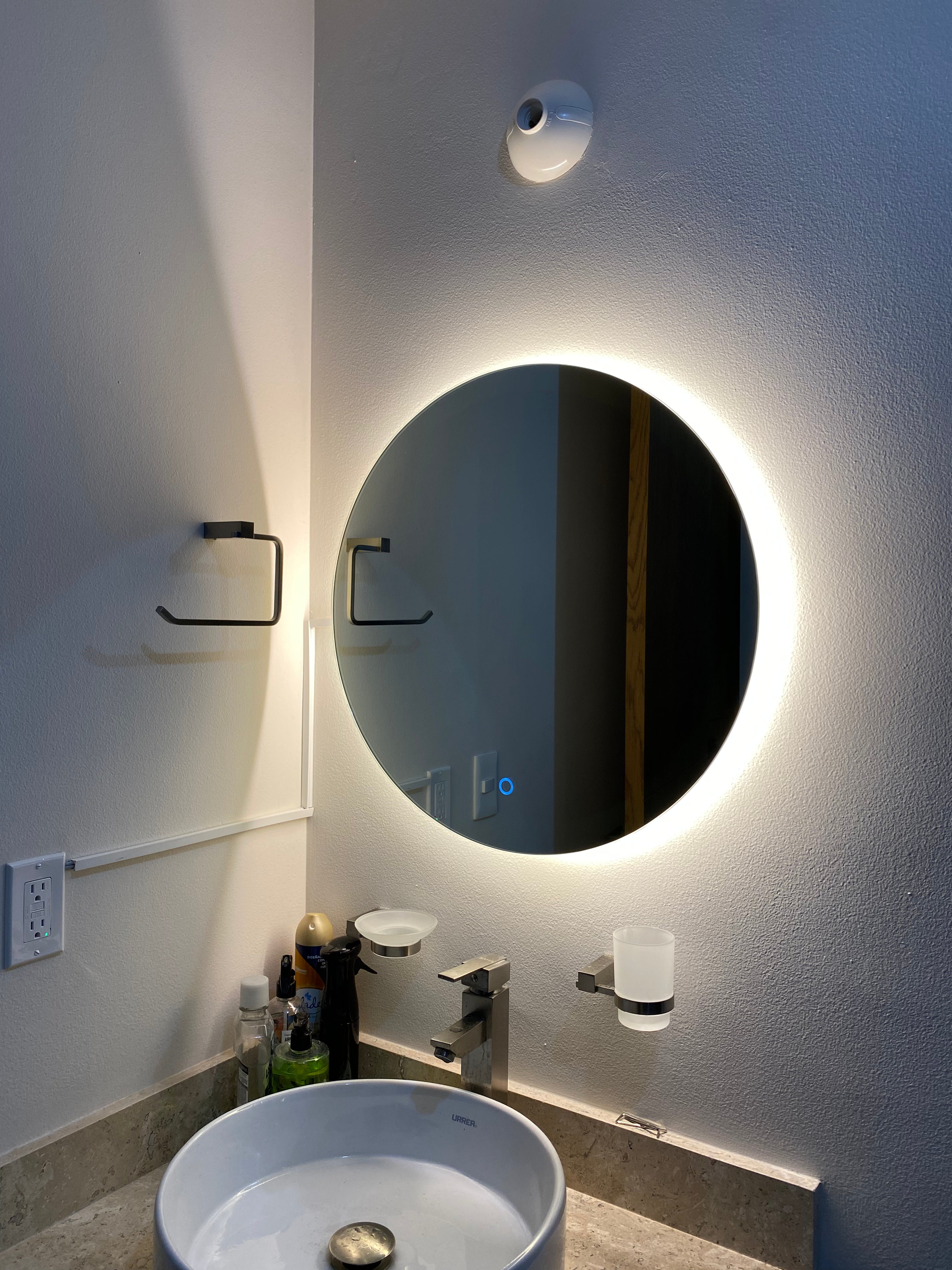 Espejo Rubi 80 Espejo LED Circular con 3 Tonos de Luz