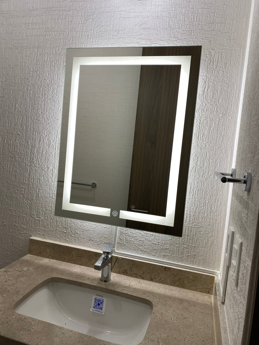 Espejo Liverpool G 78x60 Espejo LED Rectangular con 3 Tonos de Luz