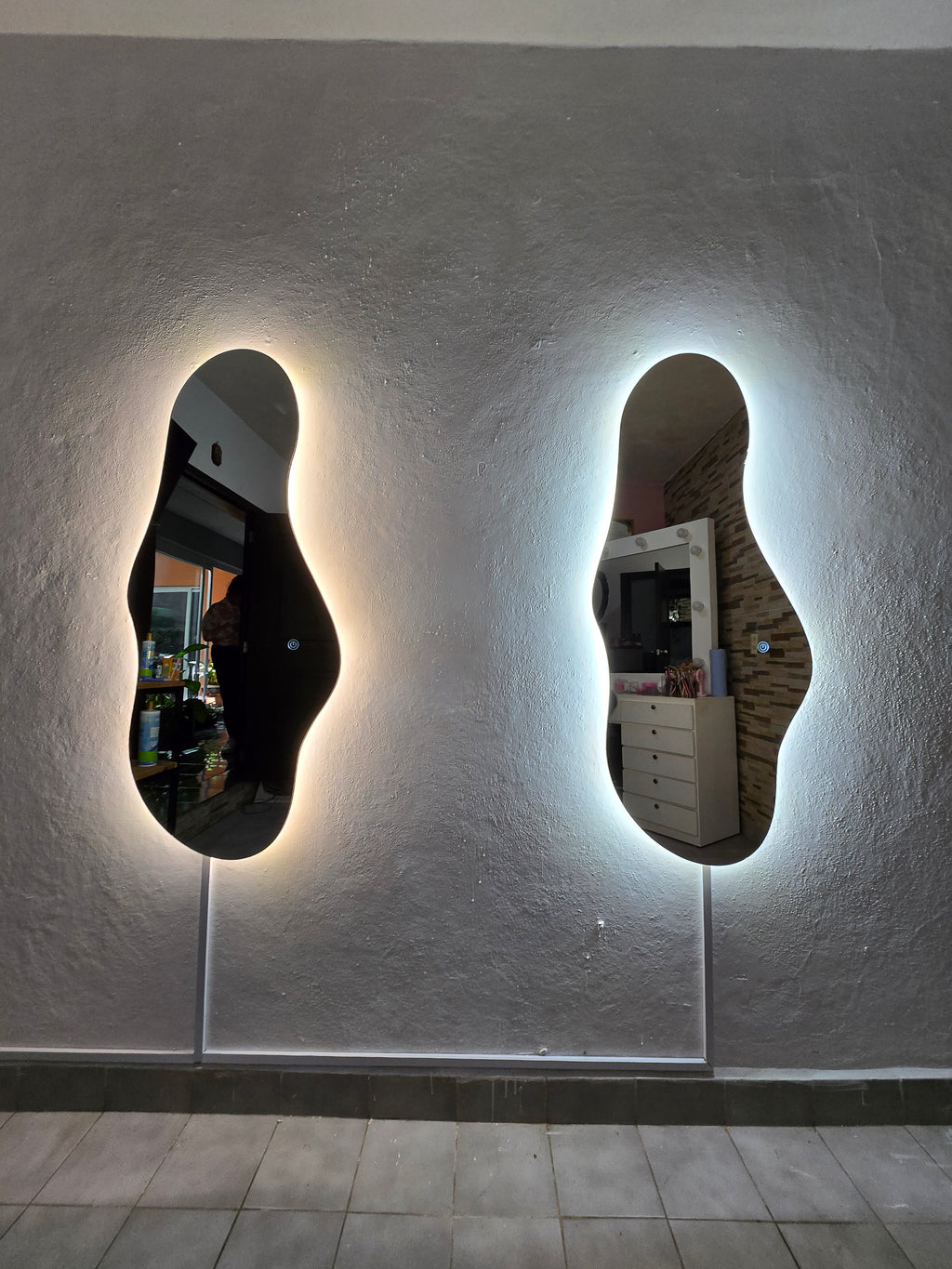 Espejo Aura G 120x52 Espejo LED Irregular con 3 Tonos de Luz