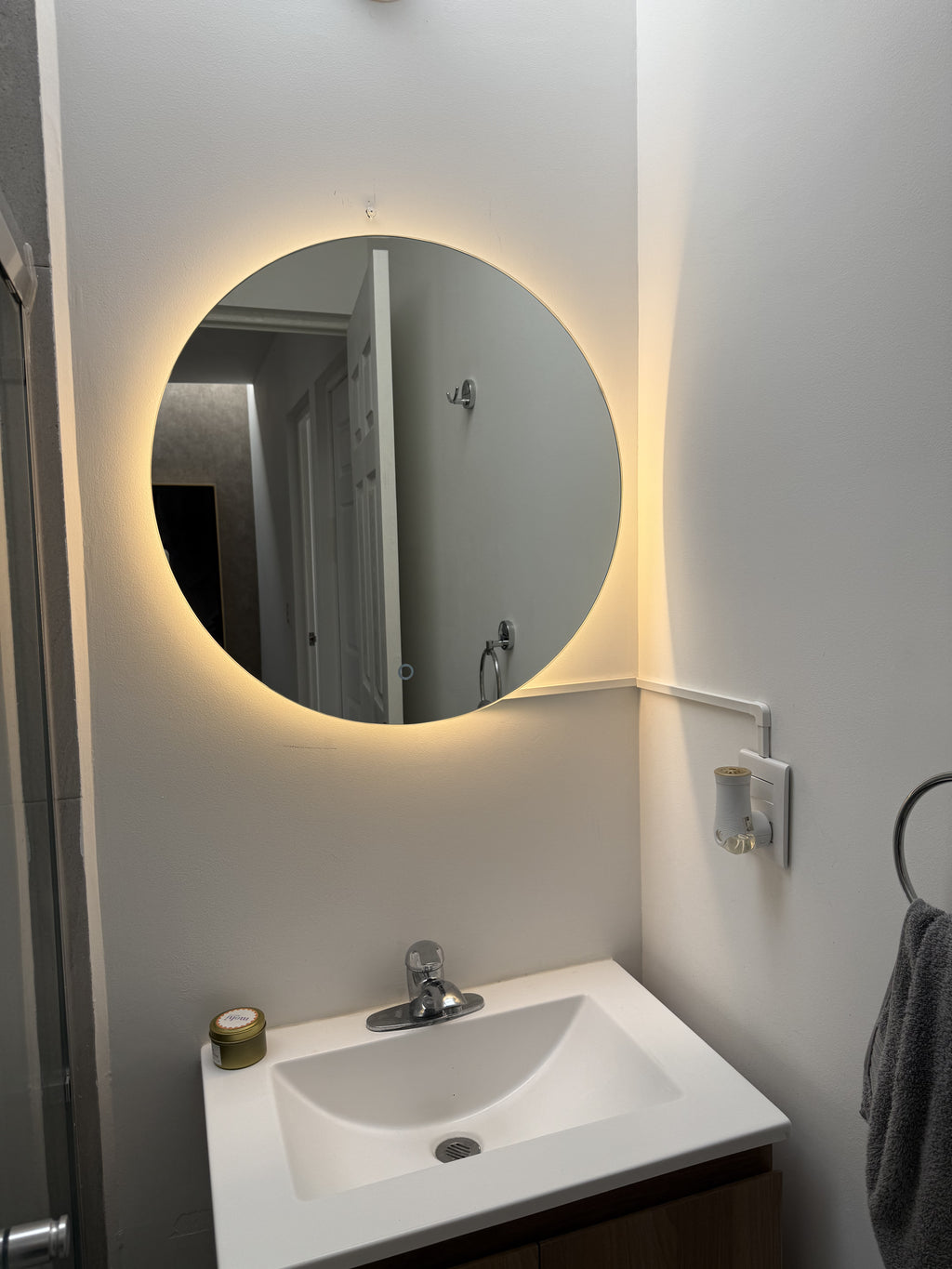 Espejo Rubi 80 Espejo LED Circular con 3 Tonos de Luz