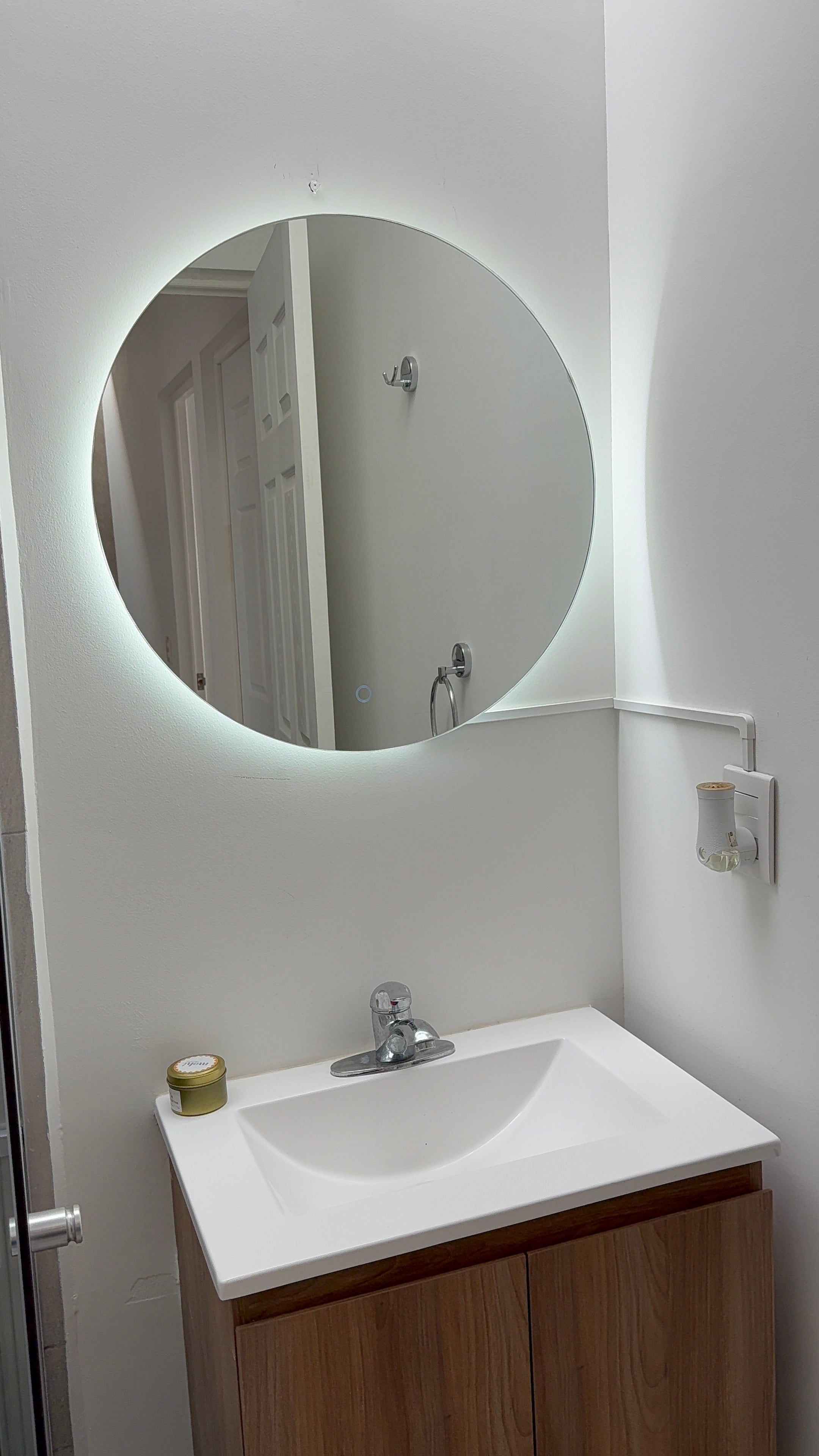 Espejo Rubi 80 Espejo LED Circular con 3 Tonos de Luz