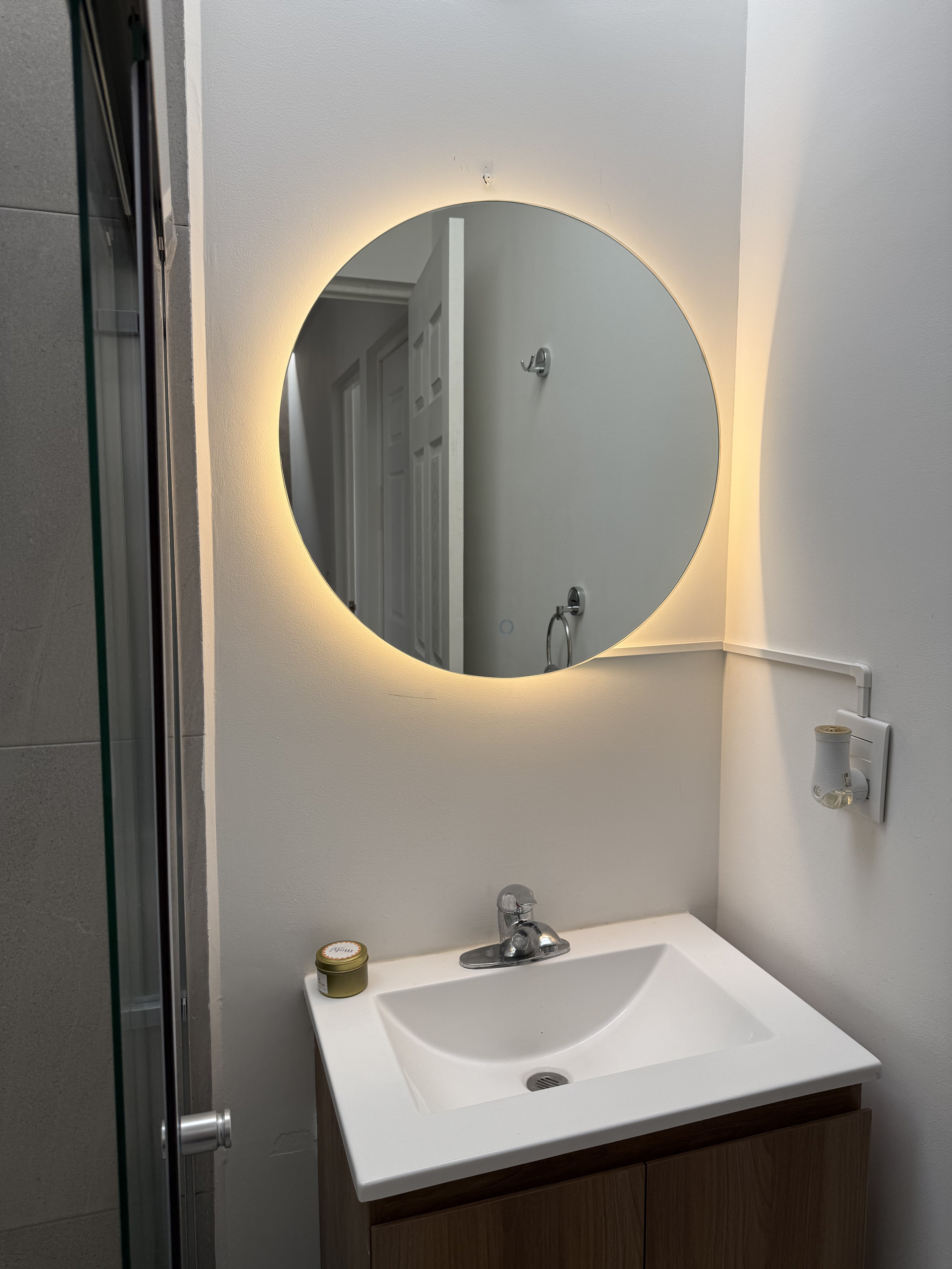 Espejo Rubi 80 Espejo LED Circular con 3 Tonos de Luz