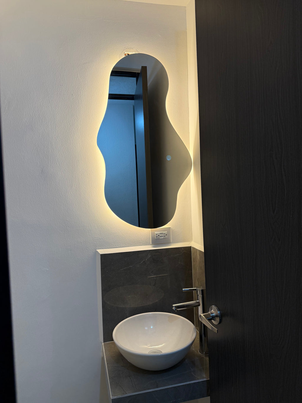 Espejo Aura Ch 90x52 Espejo LED Irregular con 3 Tonos de Luz