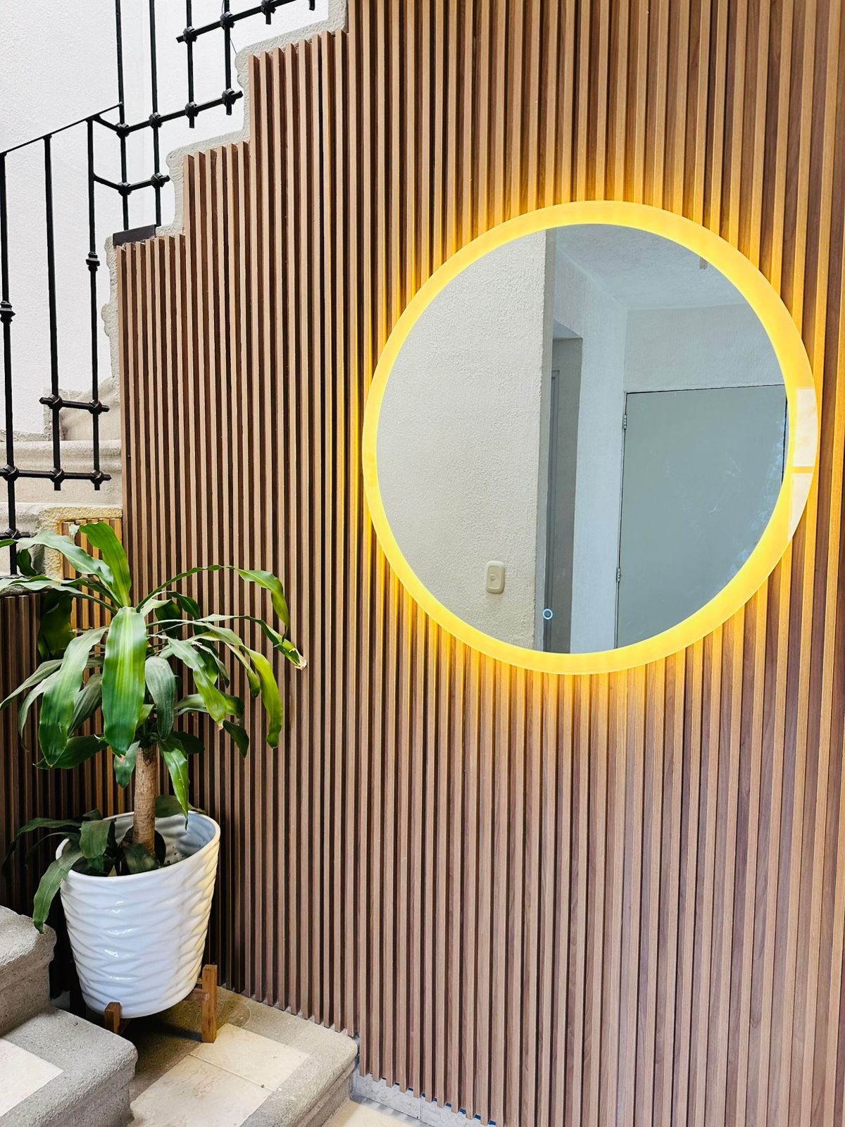 Espejo Polar J 90 Espejo LED Circular con 3 Tonos de Luz