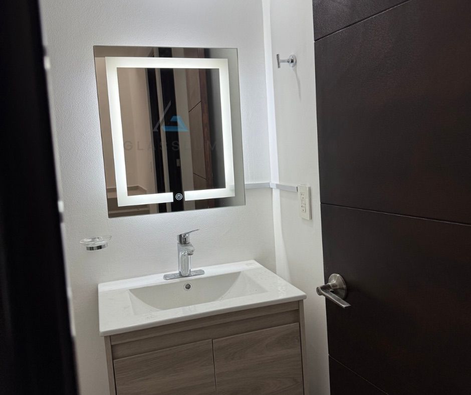 Espejo Liverpool CH 60x52 Espejo LED Rectangular con 3 Tonos de Luz