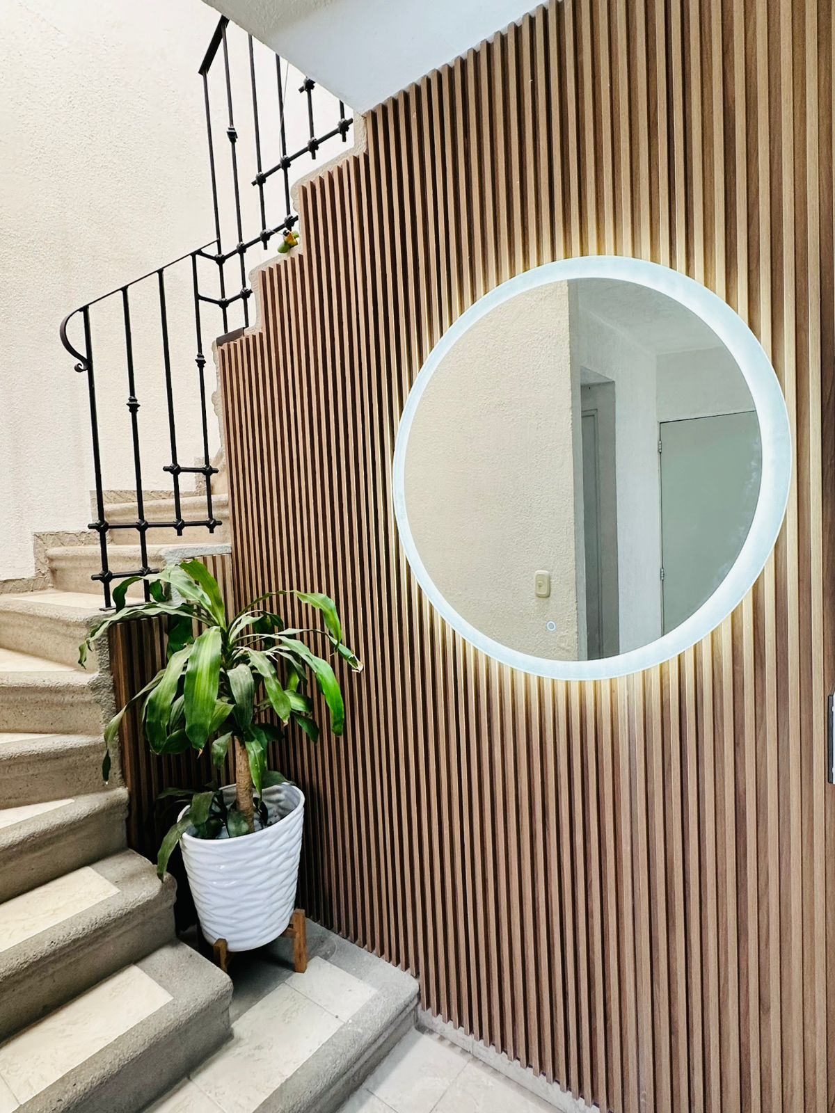 Espejo Polar J 90 Espejo LED Circular con 3 Tonos de Luz