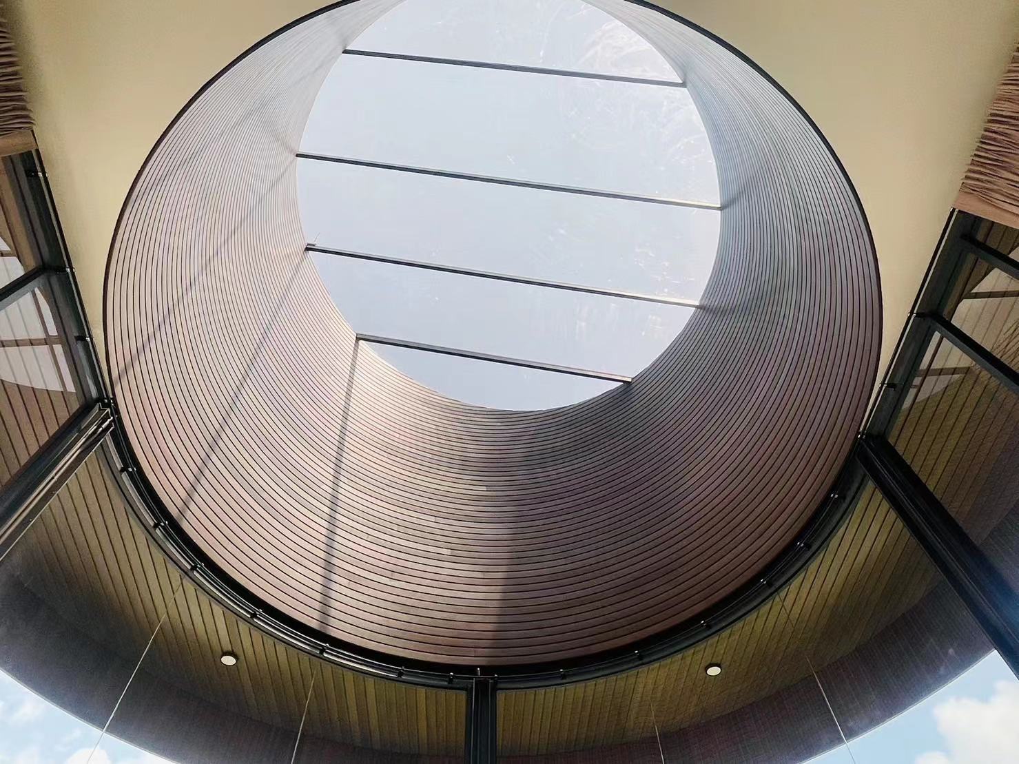 Wall Cladding Hickory – Revestimiento Premium para Muros y Techos